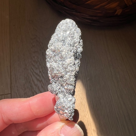 Magnesium (b) specimen | crystal - Picture 3 of 6